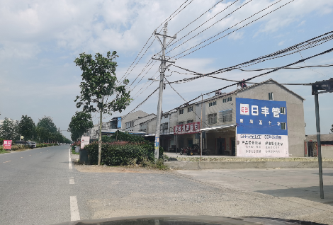 石门如何能保证墙体广告的醒目性？